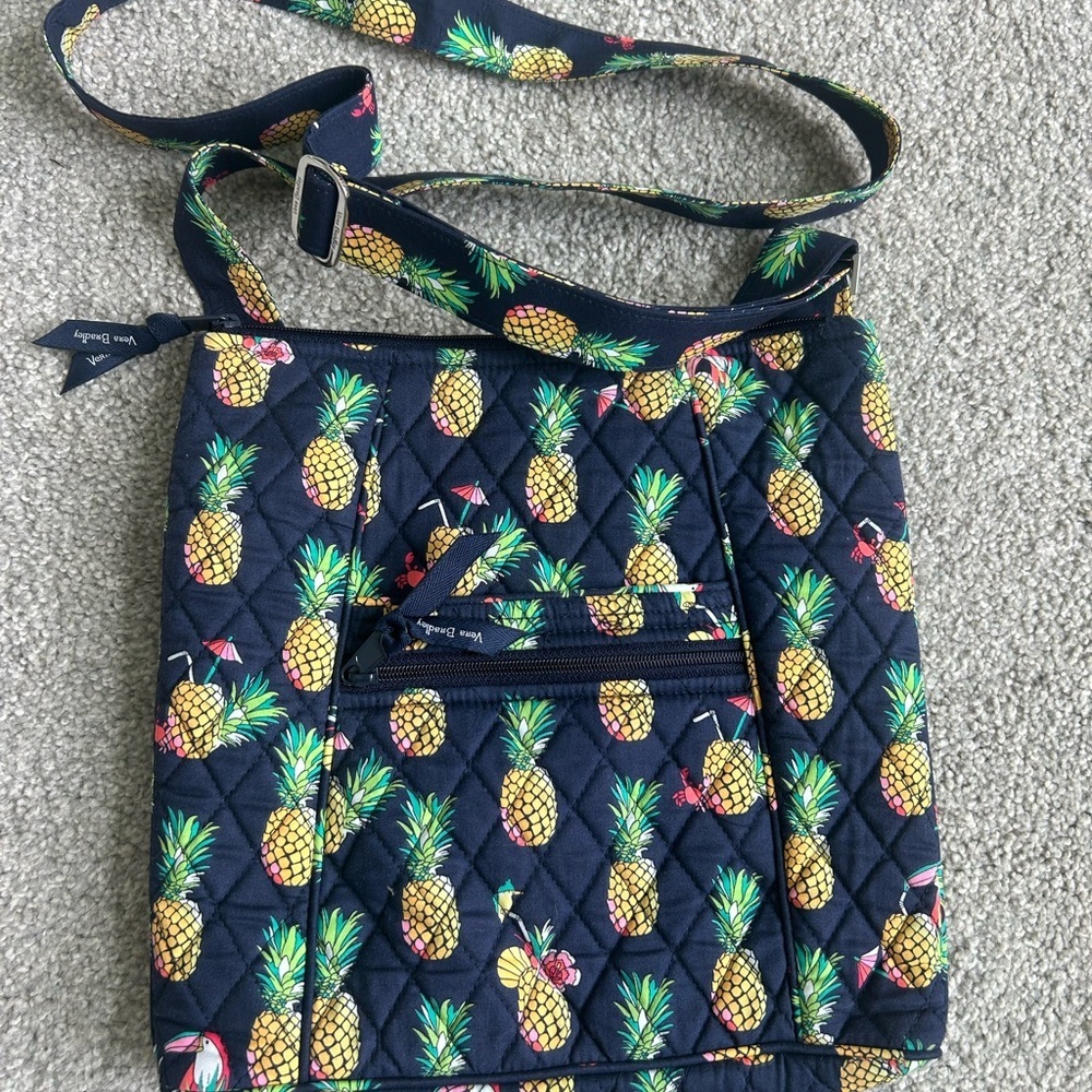 Vera Bradley Pineapple Patterned Quilted Crossbody Bag - Navy